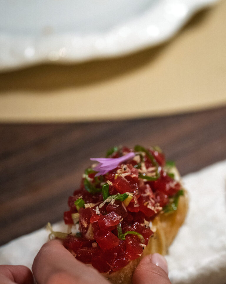 TOSTA DE ATÚN ROJO | RED TUNA TOAST
